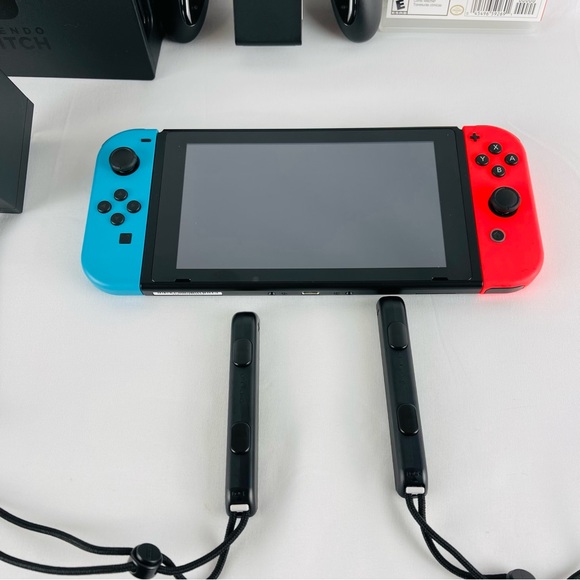 Nintendo Switch - Neon Blue + Neon Red Joy-Con and Game - Picture 2 of 16